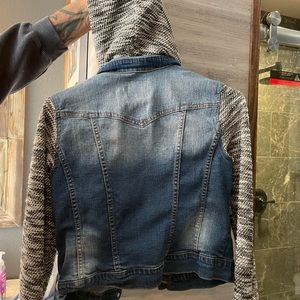 Jessica Simpson jeans jacket, worn once, size medium, too small.